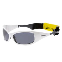 Lunette Soleil Flottantes Sport Nautiques OCEAN Mentaway Blanc Et Fume -Kitesurf Boutique lunette soleil flottantes sport nautiques ocean mentaway blanc et fume 2