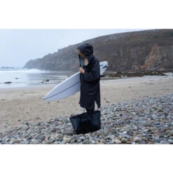 Poncho Surf Adulte - 950 Noir -Kitesurf Boutique poncho surf adulte 950 noir 9
